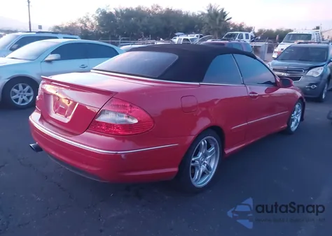 2009 Mercedes-Benz Clk 550 z USA, uszkodzony, nr VIN WDBTK72F69T104262